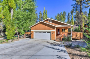 Half-Mi to Bear Mtn Ski Resort Cabin with Hot Tub